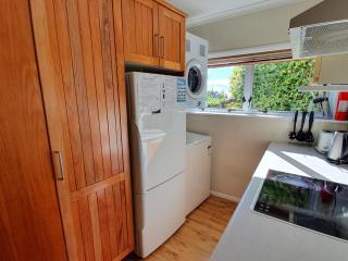 Kimberley One - Nelson Waterfront Apartment - 2