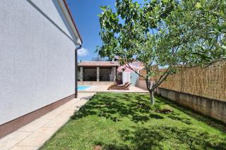 Holiday house Daniela - 1