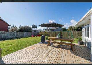 Cosy family home with a sunny deck - Rotorua - 4