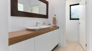 Great Ness Beach House - 8 Person Spa - Pet-Friendly - Netflix - Linen included - 3