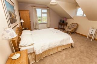 Sunville Bed And Breakfast - Ballycotton - 5