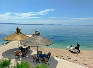 Apartments 10 meters from the beach - Podstrana - 5