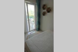T2 climatisé à 5 minutes à pied de la plage avec parking, piscine et wifi - Fréjus - 3