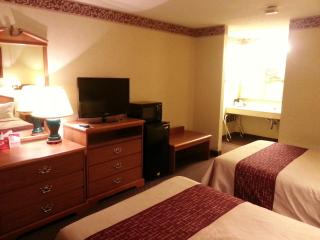 Days Inn & Suites by Wyndham Monroe - Monroe - 5