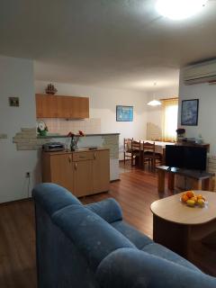 Apartmani Tatjana - Okrug Gornji - 3