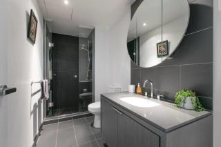 Complete Host Wrap Apartments - 7