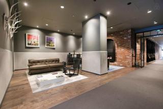 Complete Host Wrap Apartments - 6