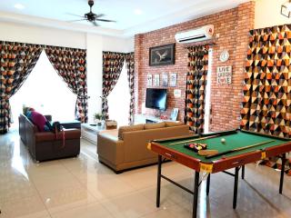 Teluk Batik 17ParadiseHome Private Pool Karaoke Snooker BBQ 15pax - Lumut - 7