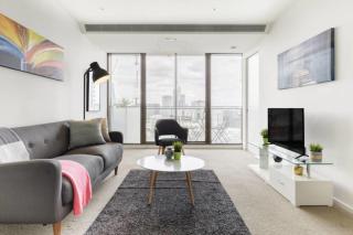 Complete Host Epic Apartments - 6