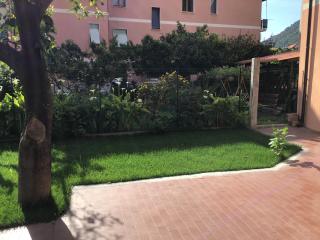 CASA LUIGIA ROOMS MTB in FINALBORGO Bike room tour ebike trekking - Finale Ligure - 3
