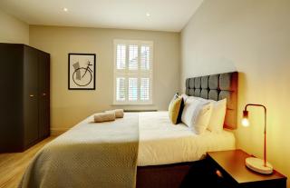60 Manchester Road - Altrincham - 9
