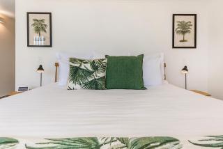 Luxury 5-floor Unit with Ocean Views near Beach - Caloundra - 1