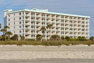 Discovery Beach Resort - 9