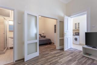 Goldcentral Apartment - Budapest - 6