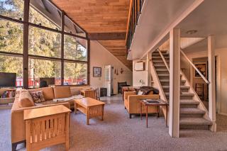 Girdwood Getaway with Slope Views Walk to Lift! - 7