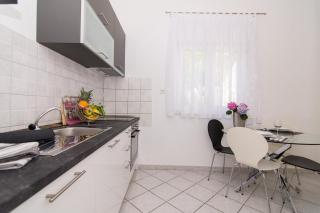 Apartmani Mlačić - Okrug Donji - 4