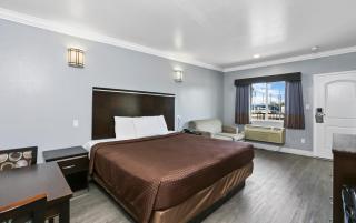 3rd Avenue Inn - La Habra - 1