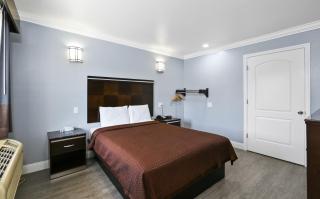 3rd Avenue Inn - La Habra - 2
