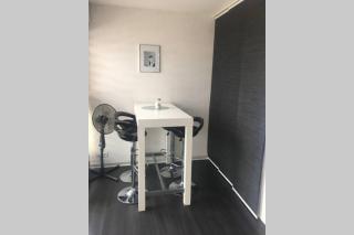 Studio cabine climatisé vue mer et port - 8
