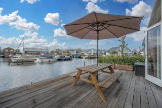 Meerzicht 70 - Vakantiehuis aan het water! - 0