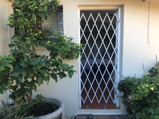 Just a Bed - Stellenbosch - 3
