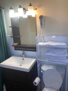 Huron Sands Motel and Restaurant - Providence Bay - 6