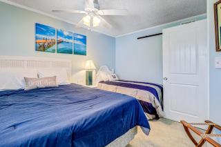 Lodge by the Sea & Fox Lodge - Myrtle Beach - 4