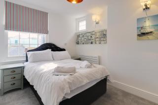 Master accommodation suite 6 - Newport Beach - 9