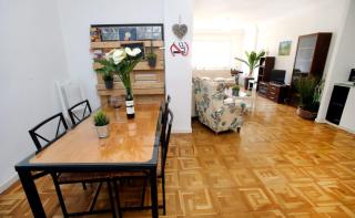 "El rincon del pintor"Enorme piso a junto a Laurel ascensor By Apartamentos Logrono - 6