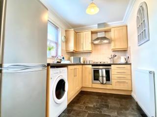 100 Thornhill Drive, Elgin - 6