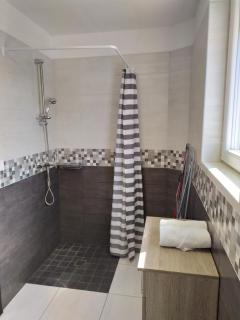 City Apartmanház - 3