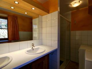 Gîte cosy et lumineux avec fourneau, terrasse, parking, proche de Montbrison, accepté animaux - FR-1-496-16 - Essertines-en-Châtelneuf - 1