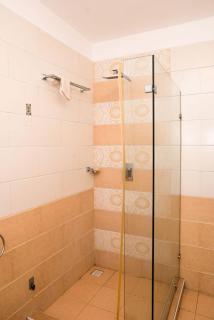 One bedroom Beachfront in Shanzu Mombasa - Mombasa - 3