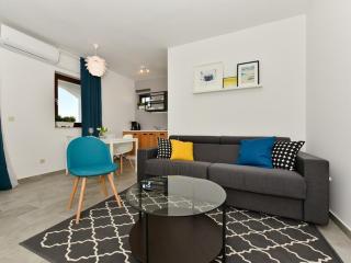 Mediterraneo Garden Apartments - 8