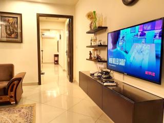 The Millenial Apartments & Suites Bahria Town - Rawalpindi - 9
