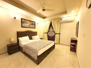 The Millenial Apartments & Suites Bahria Town - Rawalpindi - 6