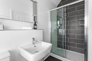 Stover Lodge - 7