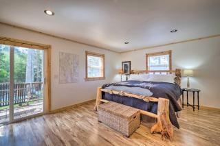 Rockaway Beach Hideaway with Hot Tub and Fireplace! - Rockaway Beach - 1