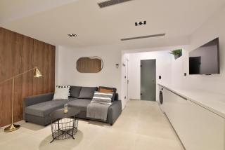 Phaedrus Living City Center Luxury Flat Skoufa - Atene - 3