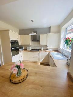 Acacia Breezes - Delightful Scarborough Semi - Scarborough - 8