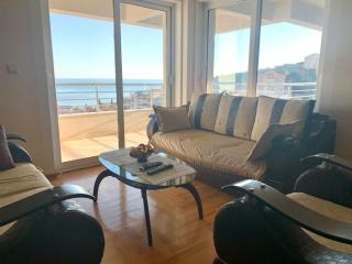 Blue Sky Apartment - 1