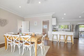 Casa Sorella - beachfront family home with pool - North Haven - 1