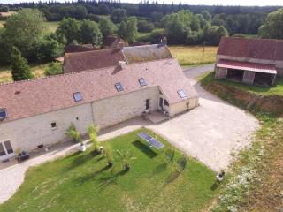 Maison restaurée avec étang, cheminée, grand jardin, proche forêt, idéale pour familles! - FR-1-497-92 - Le Cercueil - 0