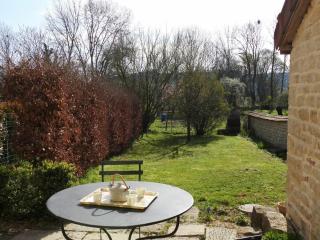 Maison Authentique avec Jardin Clos et Parking Privé à Pont-la-Ville - FR-1-611-59 - Pont-la-Ville - 8