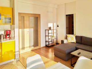 Yellow Apartment - Ostrava - 6