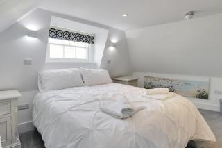 Master accommodation suite 4 attic room - Hastings - 9