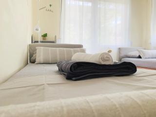 Anna's 3 Rooms Apartment Nei Epivates Beach - 1