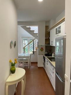 Gjiri Lalzit Apartment - 2