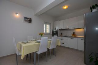 Apartment with big and free private parking - Makarska - 7