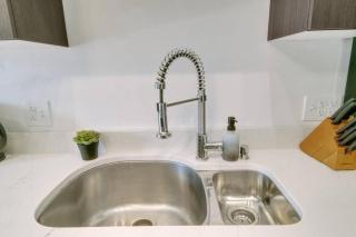 West Loop 1BR Apartment with In-Unit Laundry - Lake 301 rep - Chicago - 2